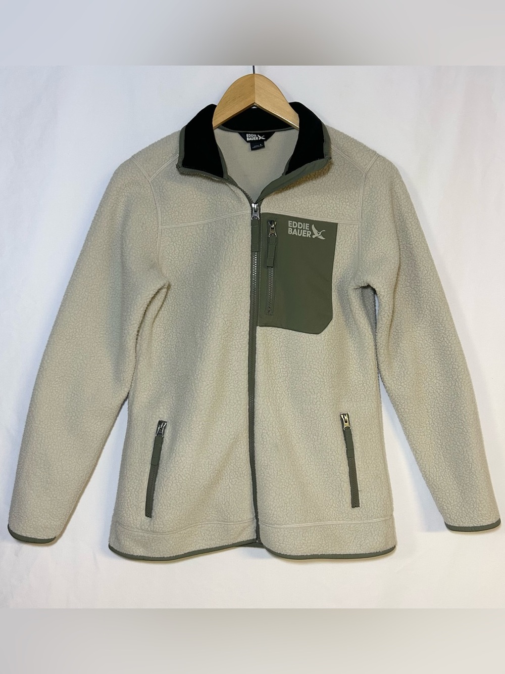 Eddie Bauer Women’s Cream Fleece Jacket Olive Green Chest Pocket Small off white